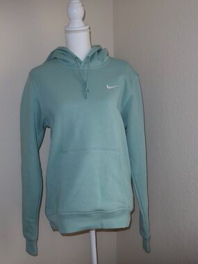 Nike Women's Mint Green Pullover Hoodie